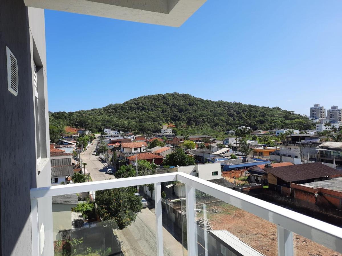 Agradavel Apartamento Em Bairro Silencioso... コンボリウー エクステリア 写真