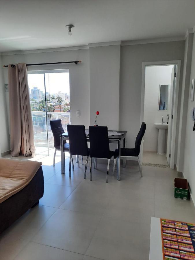 Agradavel Apartamento Em Bairro Silencioso... コンボリウー エクステリア 写真