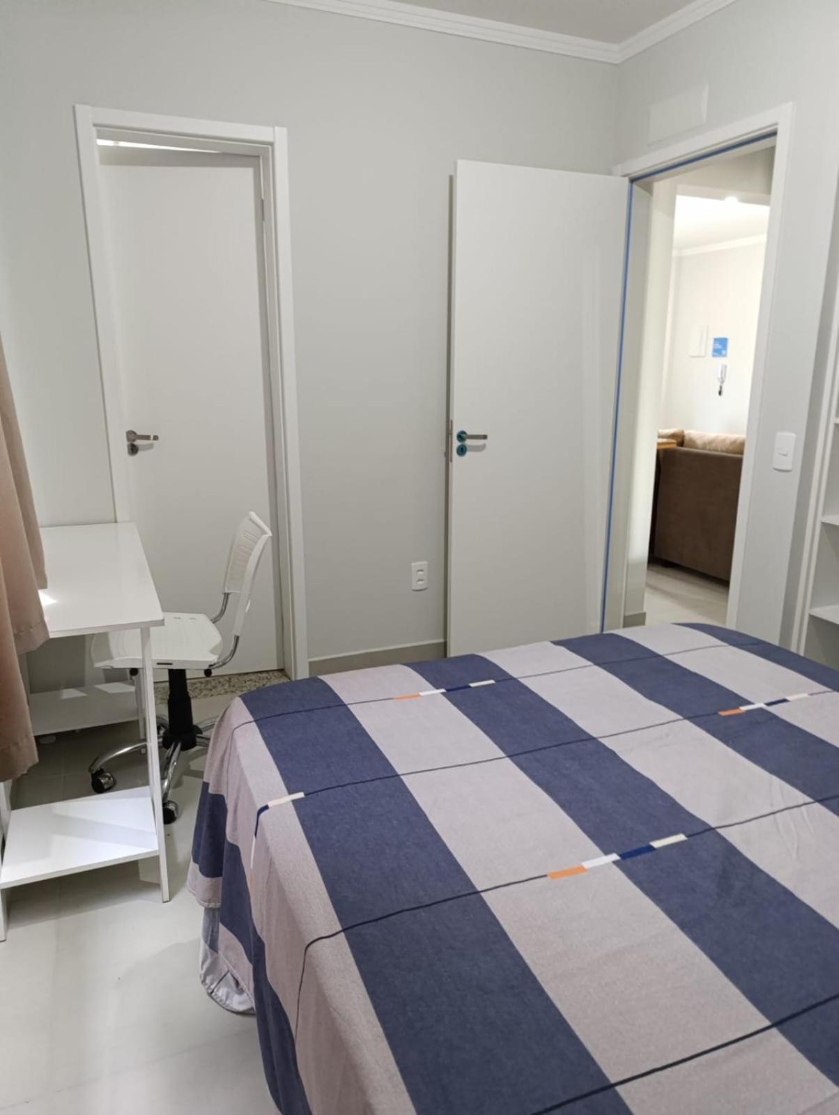 Agradavel Apartamento Em Bairro Silencioso... コンボリウー エクステリア 写真